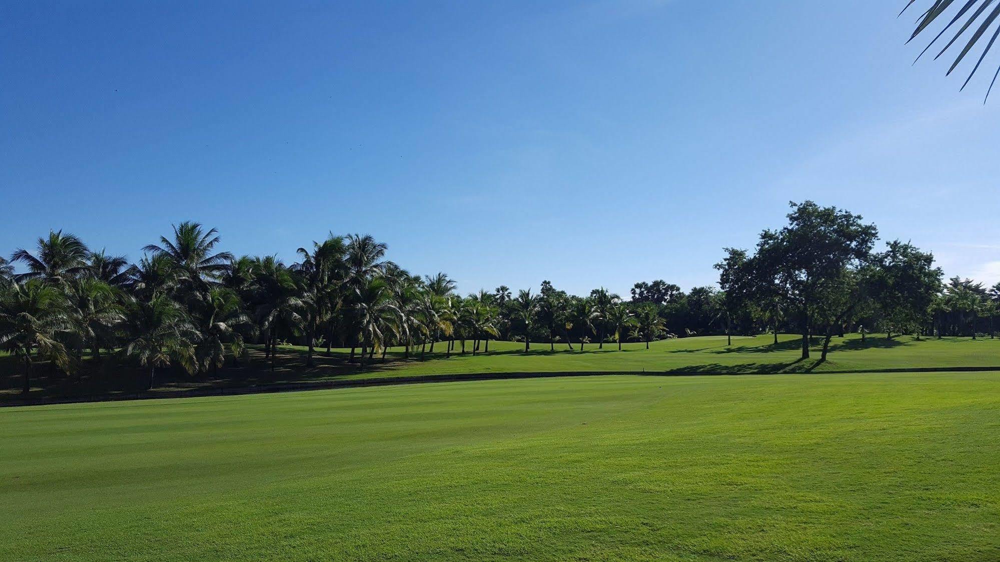 מלון נאקון פטום Suwan Golf & Country Club מראה חיצוני תמונה